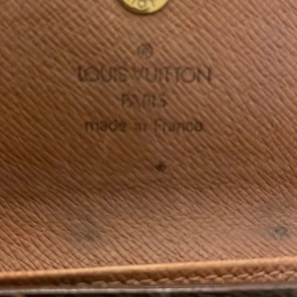 Auc LV Monogram leather Key Holder - Picture 7 of 10